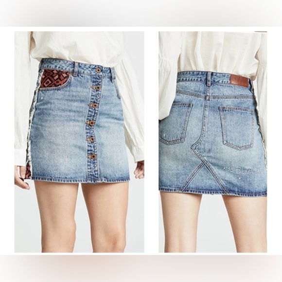 Scotch & Soda Spicy Sunday Button Down Denim Skirt. - Picture 1 of 7
